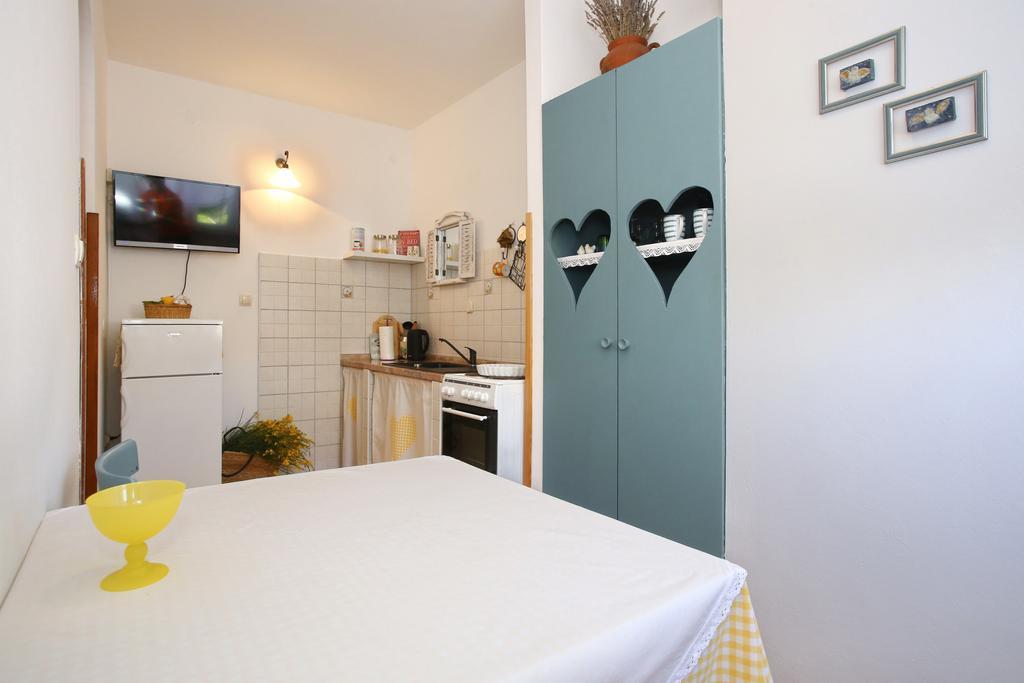 Rooms & Apartments Soline Nuove Biograd Na Moru Exteriör bild