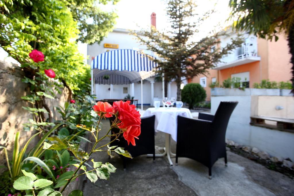 Rooms & Apartments Soline Nuove Biograd Na Moru Exteriör bild