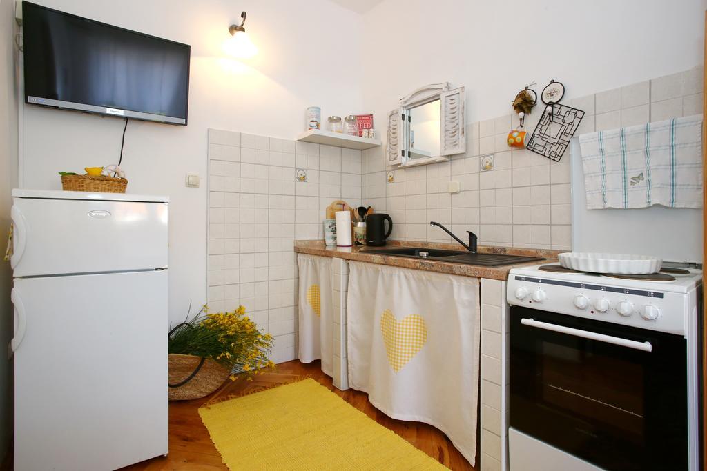 Rooms & Apartments Soline Nuove Biograd Na Moru Exteriör bild