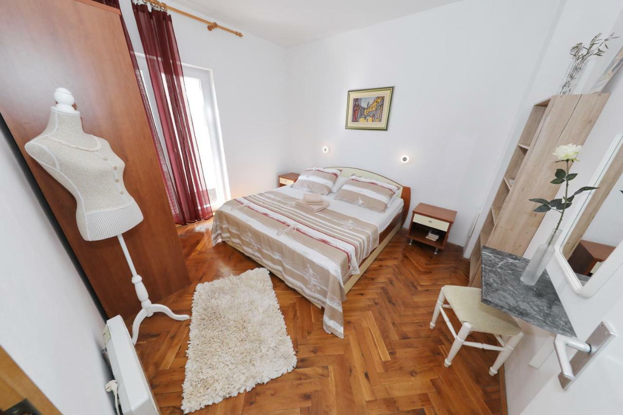 Rooms & Apartments Soline Nuove Biograd Na Moru Exteriör bild