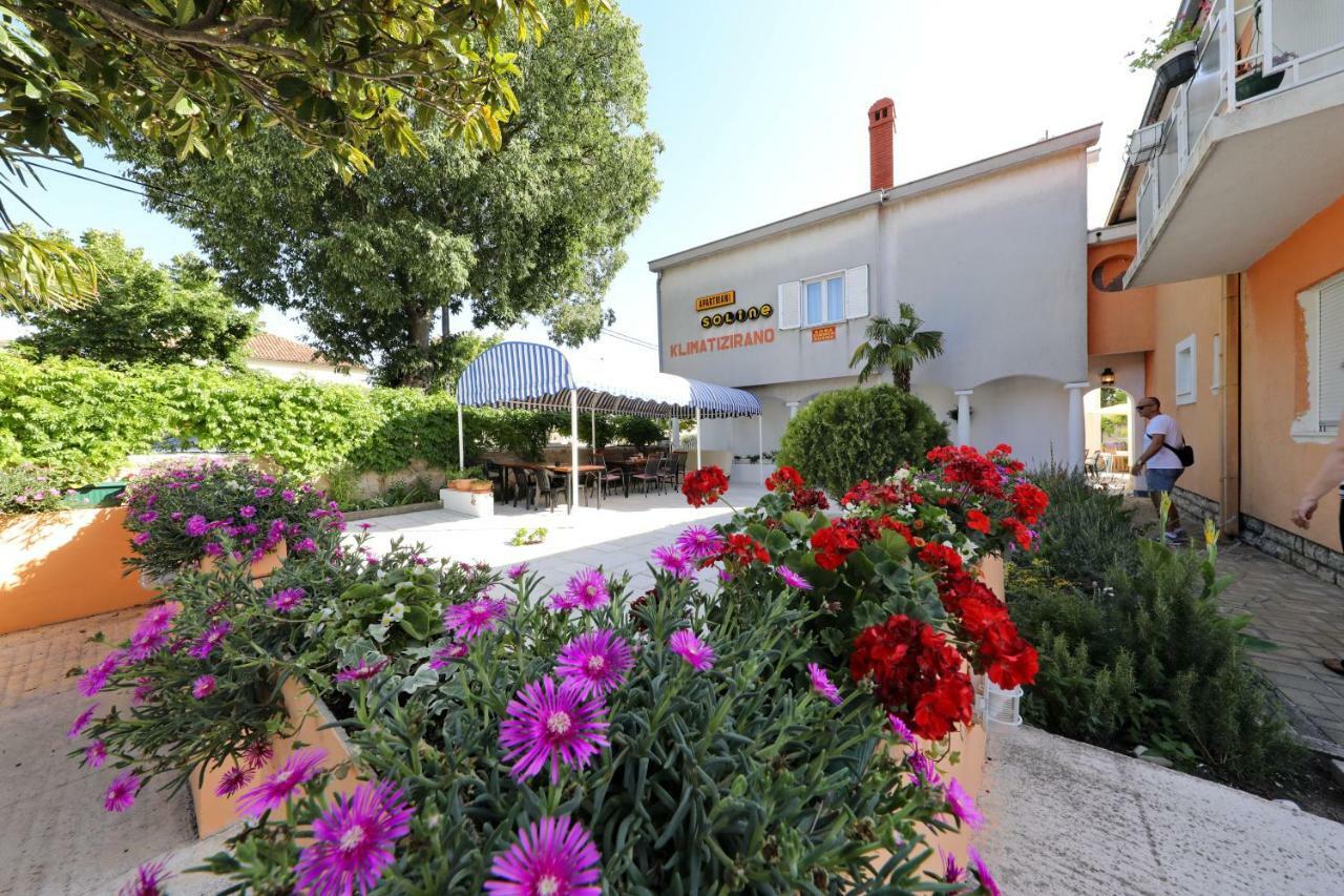 Rooms & Apartments Soline Nuove Biograd Na Moru Exteriör bild