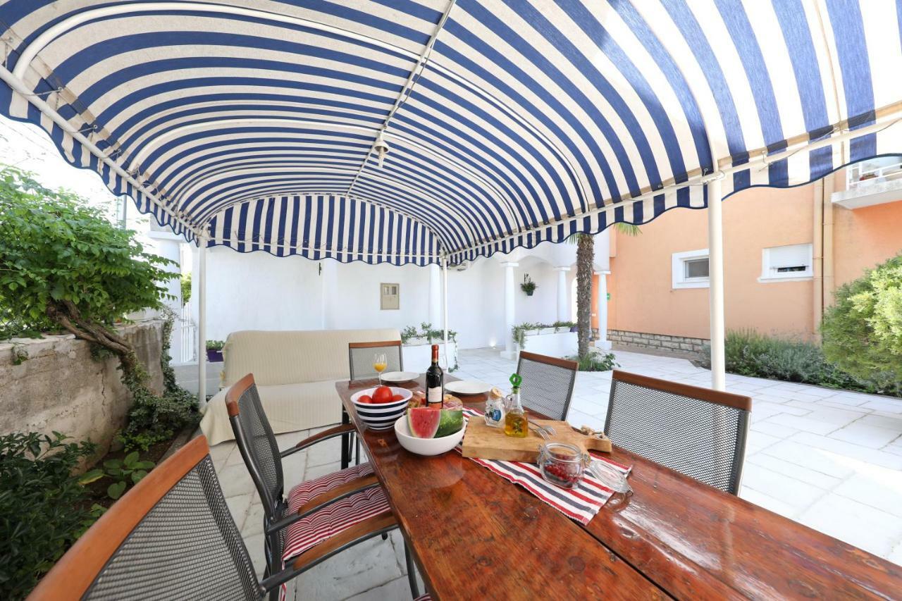 Rooms & Apartments Soline Nuove Biograd Na Moru Exteriör bild