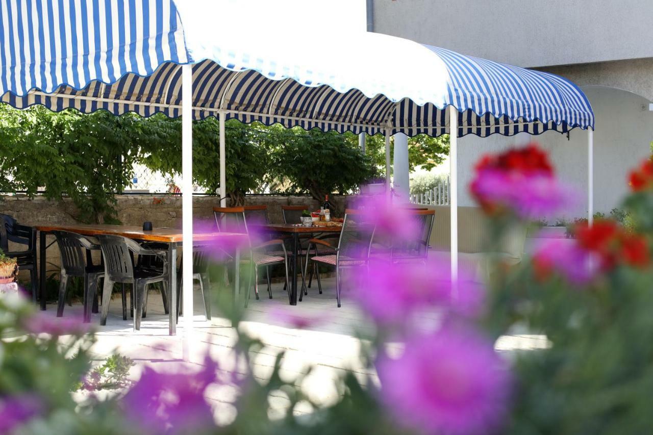 Rooms & Apartments Soline Nuove Biograd Na Moru Exteriör bild